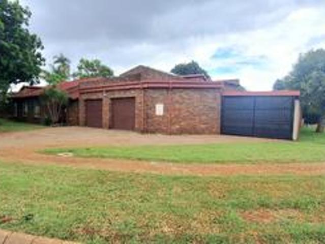 House for sale in Waterkloof, Gauteng