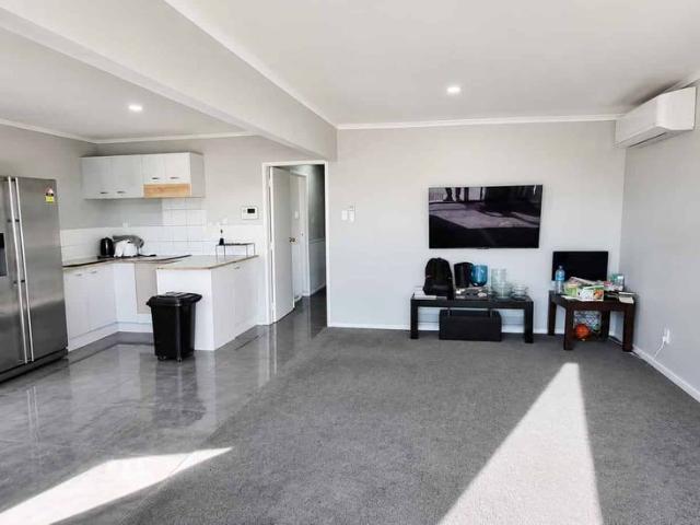 House for rent in Owhata, Oroua County