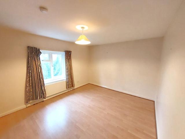 Apartment for rent in Kingsbury CP, Gun Hill