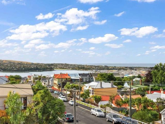 House for rent in Otakou