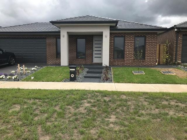 House for rent in St Germain Estate, Melbourne