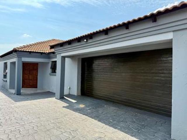 House for sale in Akasia, Gauteng