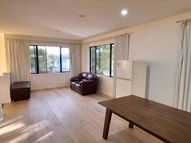 House for rent in Wairau Valley