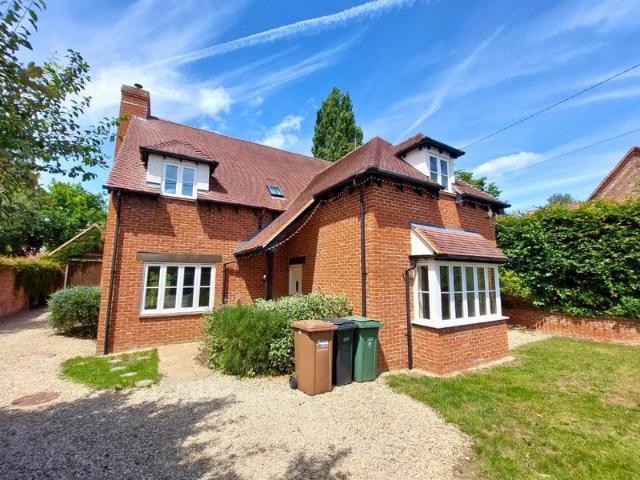 Apartment for rent in Berrick Salome, Oxfordshire