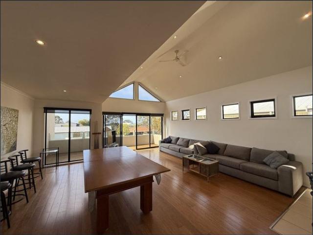 Townhouse for rent in Torquay, Victoria