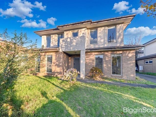 Townhouse for rent in Camerons Creek, Victoria