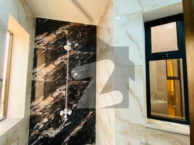 House for sale in Faisalabad, Islamabad Capital Territory