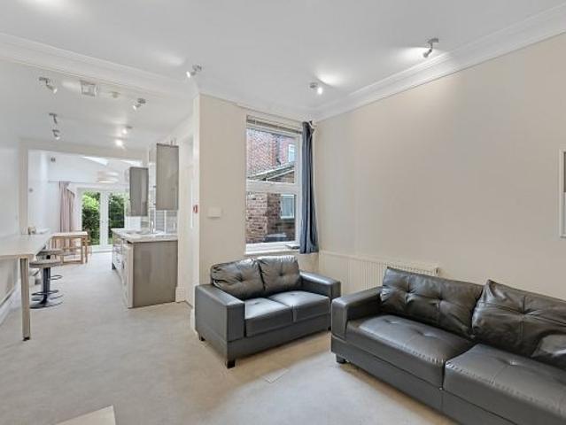 Room for rent in South Yorkshire