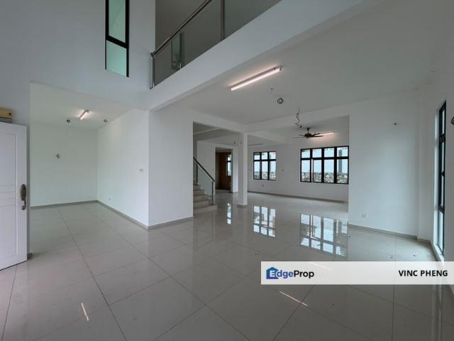 House for sale in Malaka