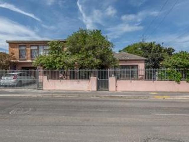 House for sale in Parow, Western Cape