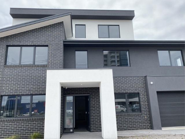 Townhouse for rent in Camerons Creek, Victoria