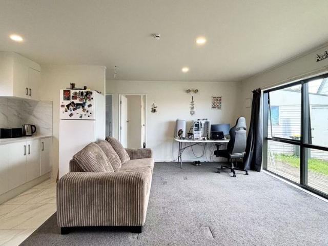 House for rent in McLaren Park, Henderson-Massey