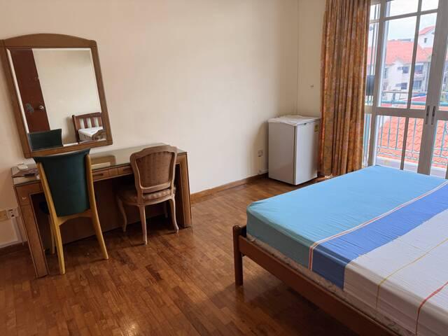 Room for rent