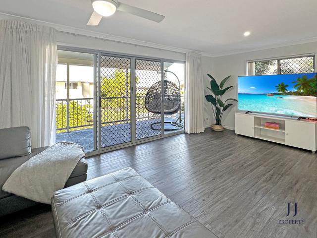 Townhouse for sale in Toombul, Queensland