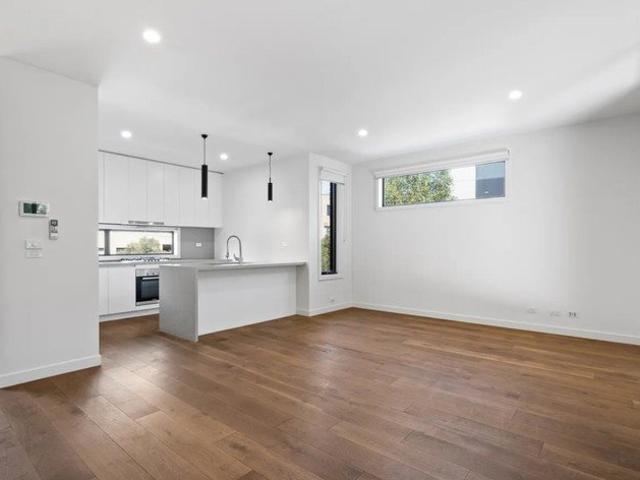 Townhouse for rent in Camerons Creek, Victoria