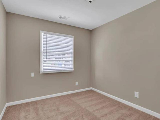 Room for rent in Dixie Hills, Atlanta
