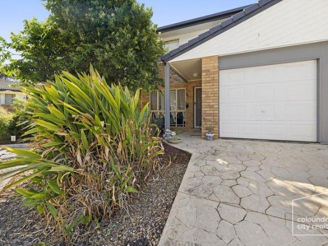 House for rent in Dicky Beach, Sunshine Coast Regional