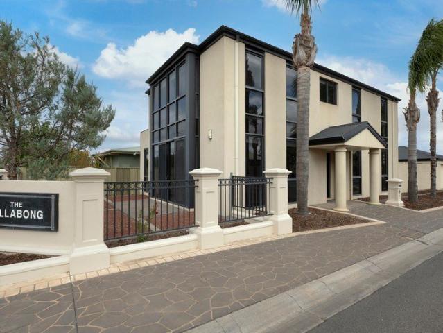 Townhouse for sale in Swan Hill, Victoria