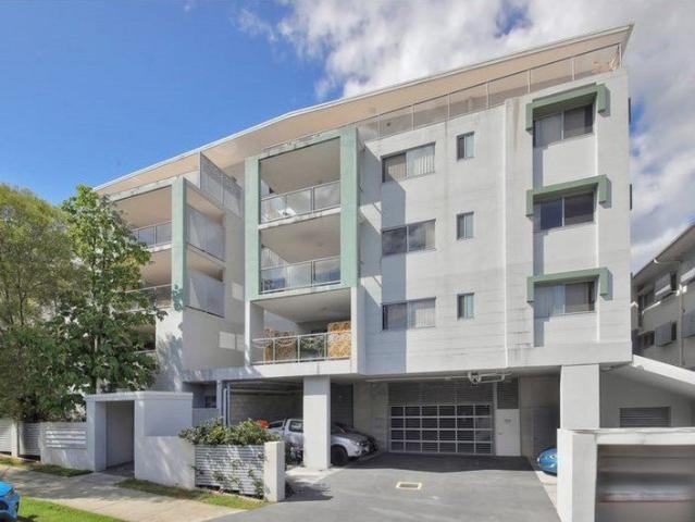Apartment for rent in Toombul, Queensland