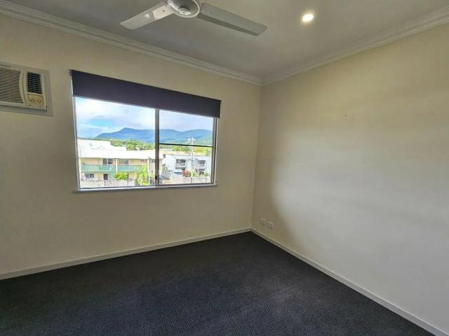 Apartment for rent in Manoora, Cairns