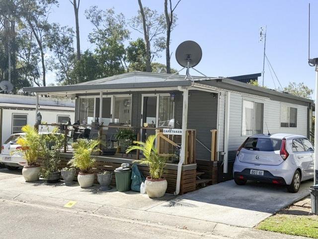 Apartment for sale in Coombabah, Gold Coast City