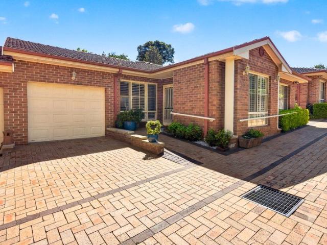 Villa for sale in Upper North Shore, Sydney
