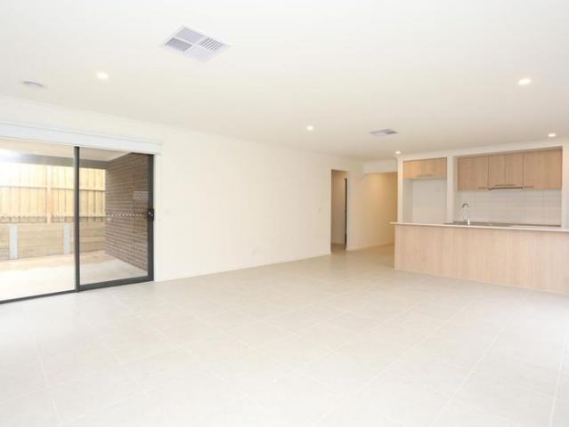 House for rent in Cookes Place Estate, Melbourne