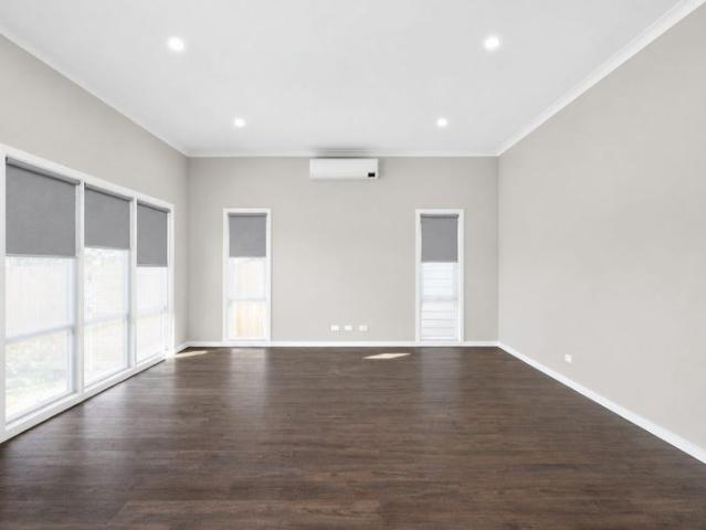 Townhouse for rent in Croydon South, Melbourne