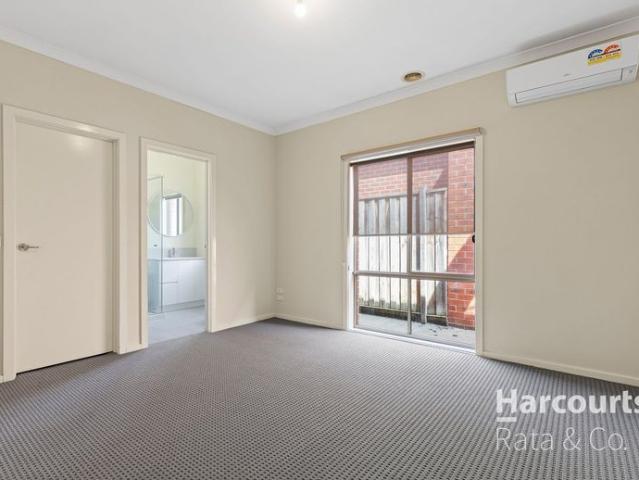 House for rent in Mill Park Lakes, Melbourne