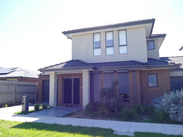 Townhouse for rent in Camerons Creek, Victoria