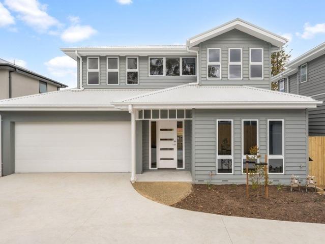 Townhouse for rent in Croydon South, Melbourne