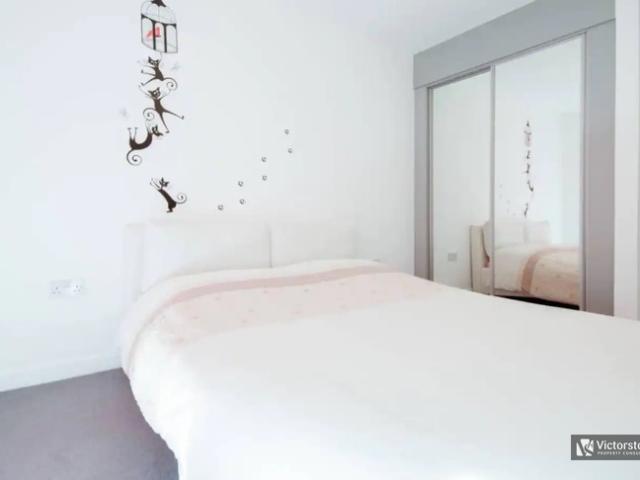 Apartment for rent in Ocean Estate, Limehouse