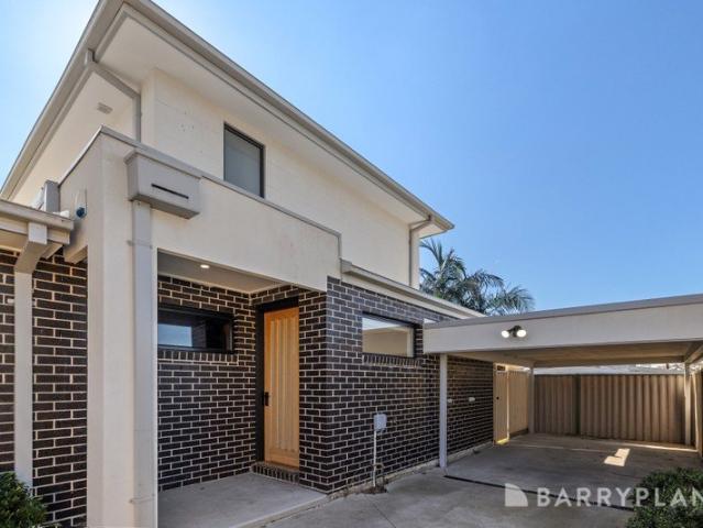 Townhouse for sale in Camerons Creek, Victoria