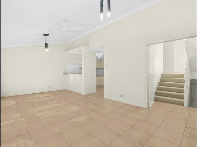 Townhouse for rent in Sydney, New South Wales
