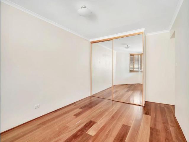 Townhouse for rent in Neutral Bay Junction, Sydney