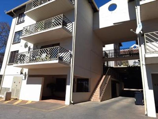 Apartment for sale in Vosloorus, Gauteng