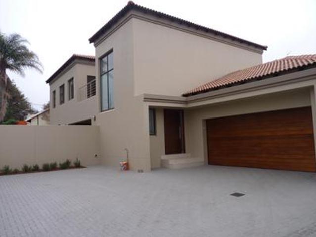 House for rent in Waterkloof, Gauteng