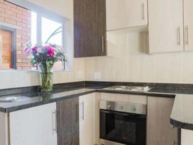 Townhouse for sale in Kempton Park