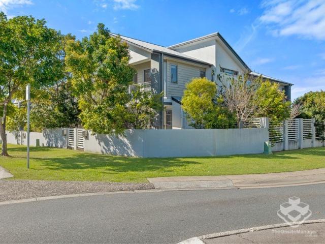 Townhouse for rent in Toombul, Queensland