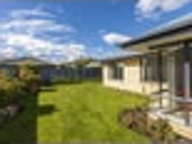 House for sale in Chaslands, Canterbury