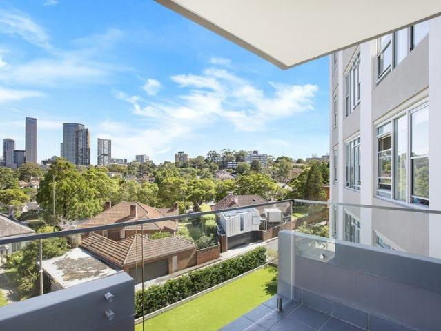 Apartment for rent in Lower North Shore, Sydney