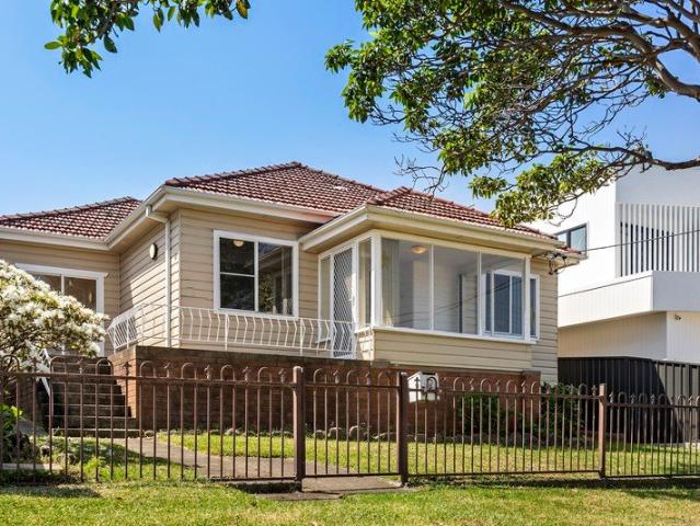 House for rent in Wollongong West, New South Wales
