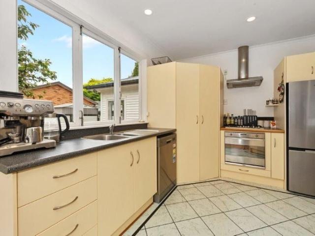 Room for rent in Hamilton, Oroua County