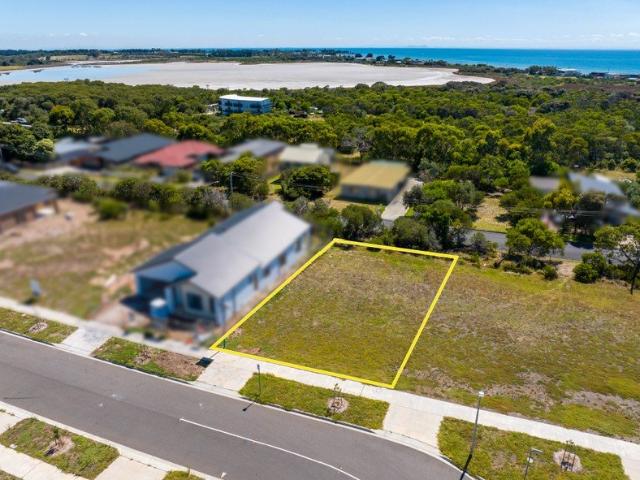 Land for sale in St Leonards, City of Greater Geelong
