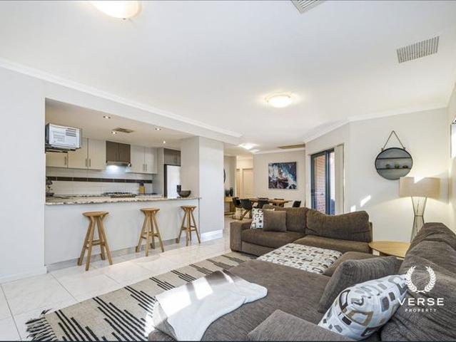 Townhouse for rent in Rivervale, City of Belmont