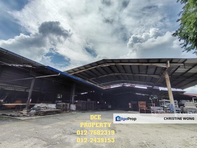 Warehouse for rent in Sendayan Village, Negeri Sembilan