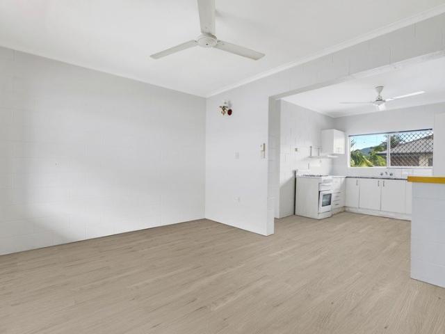 Apartment for rent in Cairns North, Cairns