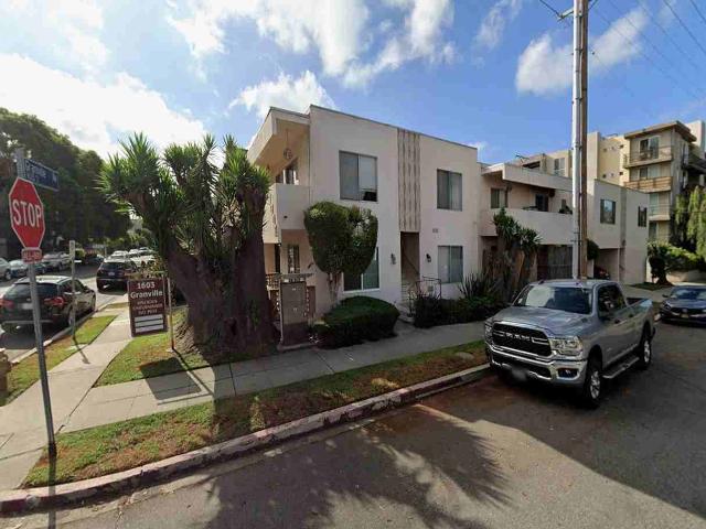 Apartment for rent in Canoga Park, California