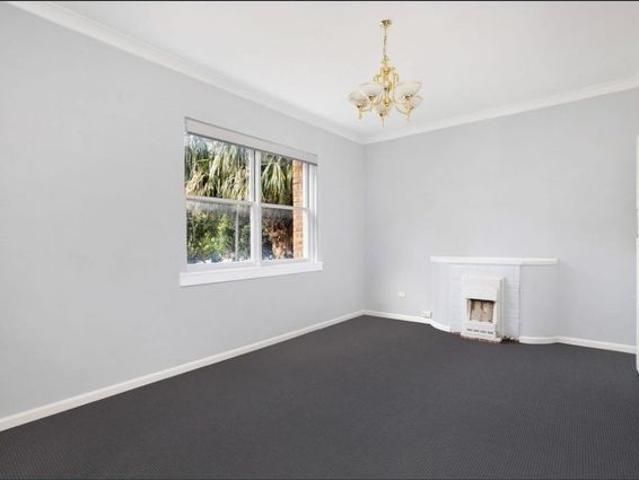 Apartment for rent in Lower North Shore, Sydney