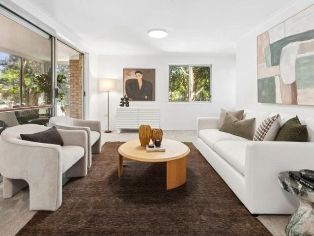 Apartment for sale in Lower North Shore, Sydney